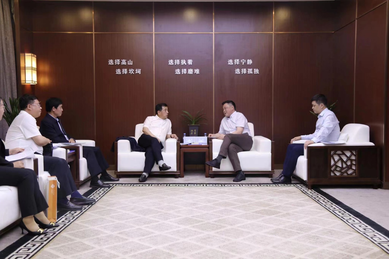 20230605嚴昊主席與遼寧省本溪市委副書記、市長吳世民會談1.jpg