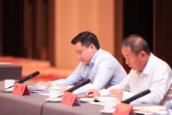 嚴昊應邀出席廣西壯族自治區(qū)全區(qū)產業(yè)園區(qū)建設現(xiàn)場推進會并發(fā)言2.jpg